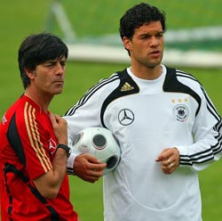 Тренер и капитан сборной Германии