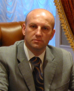 Игорь Попков